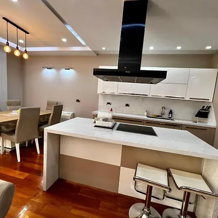 Apartment Oleas *